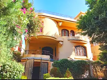 Villas For sale in El Maahad St., Neighborhood 1st, 600 sqm