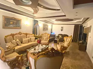 Apartments For sale in Divided from El Kafrawei St., Neighborhood 2nd, 220 sqm