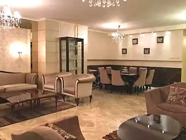 عقارات للإيجار في شارع سامية الجمل، المنصوره، 240 متر