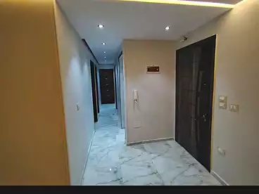 شقق للإيجار في محرم بك، الاسكندرية، 105 متر
