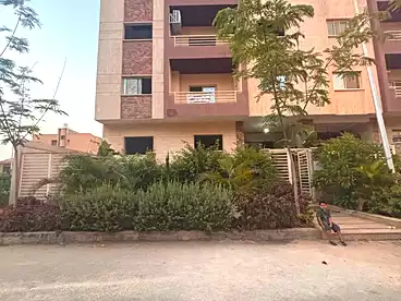 Apartments For sale in Abo El Hawl 3, Gardenia Heights - Abo El Hawl, 210 sqm