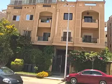 عقارات للبيع في شارع عمر بن عبد العزيز، الحي الاول، 440 متر