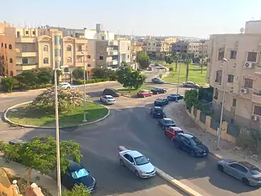 للبيع في شارع 100، الحي العاشر، 225 متر