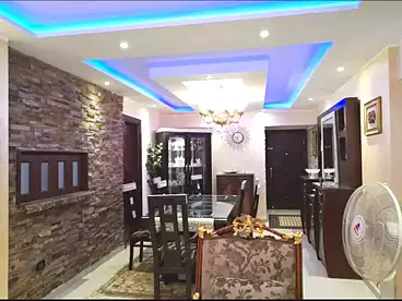 شقق للبيع في شارع الملك فيصل، المريوطية، 200 متر
