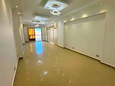 عقارات للبيع في شارع محمود العيسوي، سيدي بشر بحري، 170 متر