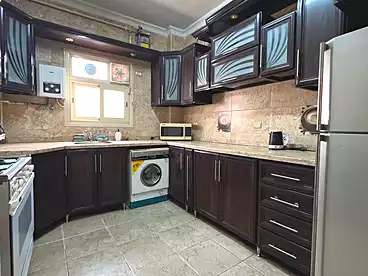 شقق للبيع في شارع سمير شحاتة، الياسمين 1، 200 متر