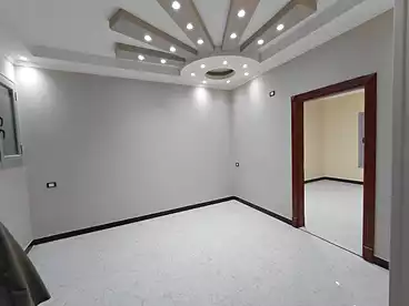 For rent in Zakaria Ahmed St., El Banafsag 5, 220 sqm