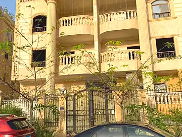 Apartments For sale in Ibrahim El Sohagi St., Seventh Neighborhood, 225 sqm
