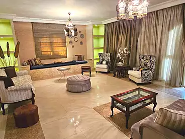 Apartments For sale in Omar Ibn Abd El-Aziz St., First Neighborhood, 380 sqm
