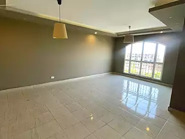 عقارات للبيع في طريق مدينتي، المنطقه الأولى عمارات، 200 متر