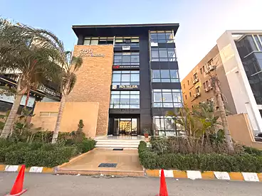 Administrative For rent in Northern 90th St., 90th Street, 600 sqm