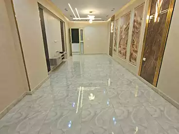 شقق للبيع في شارع الخمسين، النزهة 2، 150 متر