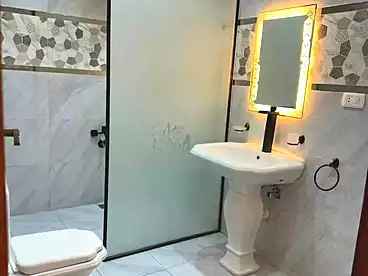 Apartments For sale in Ahmed Esmat St., Ain Shams, 160 sqm