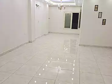 في شارع الحي الثالث، الحي الثالث، 150 متر