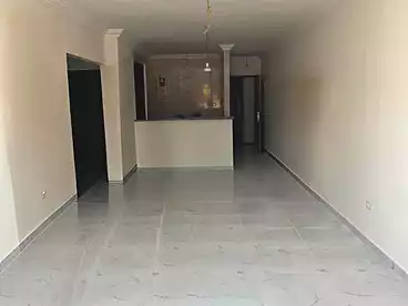 عقارات للبيع في شارع قنال المحمودية البحري، محرم بك، 125 متر