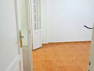 شقق للإيجار في البيطاش، العجمي، 100 متر
