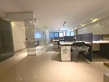 في كريستال بلازا - معمار المرشدي، كمبوند بالقطامية، 350 متر