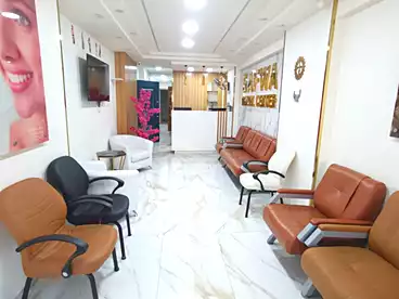 إداري للبيع في طريق قناة السويس، محرم بك، 130 متر
