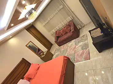 شقق مفروشة للإيجار في شارع لبنان، المهندسين، 250 متر
