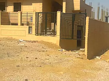 منزل / بيت للبيع في حي البنفسج - الحي السادس، مدينة بدر، 209 متر