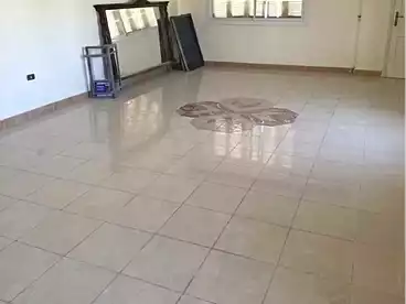 شقق للبيع في الحي الأول، العبور، 105 متر