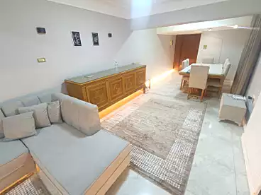 في شارع أحمد عرابي، المهندسين، 130 متر