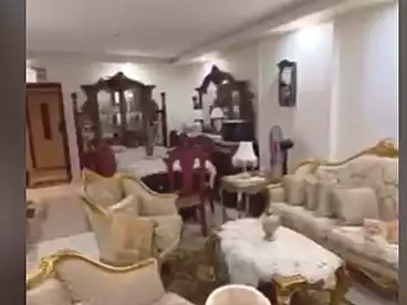 شقق للبيع في شارع مصطفي كامل، ميامي الجديدة، 140 متر