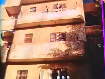 مباني للبيع في الثمانينات، الحي الأول، 500 متر