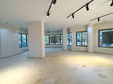 مبنى إداري للإيجار في ميدان دجلة، دجلة، 1300 متر