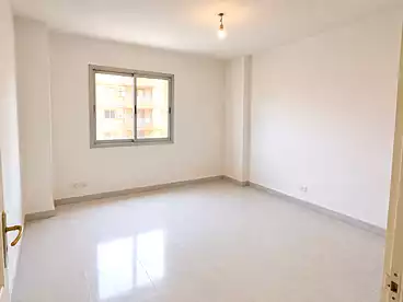 سكني للبيع في شارع 12، المنطقه الأولى عمارات، 89 متر
