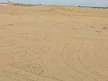في حي الأوركيد، بيت الوطن، 450 متر