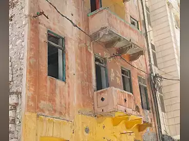 Building For sale in Moharram Bey, Alexandria, 140 sqm
