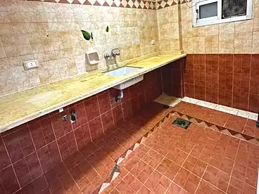 Apartments For sale in El Kholafaa El Rashdeen St., El Hanouvel, 100 sqm