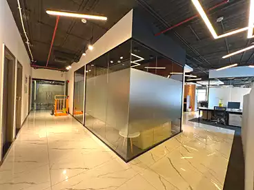 in Northern 90th St., 90th Street, 1100 sqm