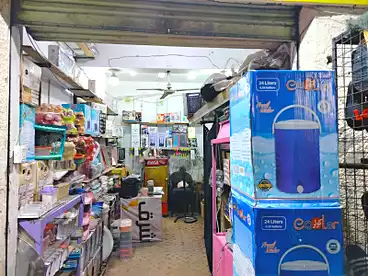 Shops For sale in Ahmed Esmat St., Ain Shams, 18 sqm