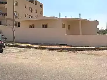 فلل للبيع في الحي الرابع، العبور، 645 متر