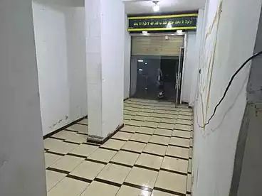 محلات للبيع في شارع محمود العيسوي، ميامي، 80 متر