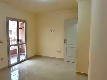 شقق للبيع في شارع منصور، منشية عين حلوان، 100 متر