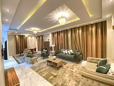 للبيع في شارع أحمد زغلول، المنصوريه، 160 متر