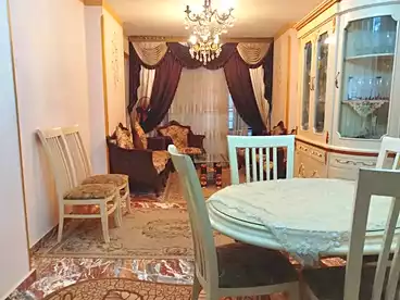 شقق للبيع في شارع إسماعيل غانم، محرم بك، 135 متر