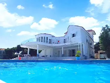 Properties For rent in El Kilo 34, Sidi Kirayr, 375 sqm