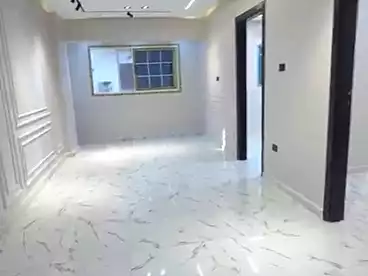 Apartments For sale in Gamal Abdel Nasser St., El Mandara, 130 sqm