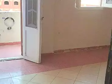 شقق للبيع في أبو يوسف، العجمي، 90 متر