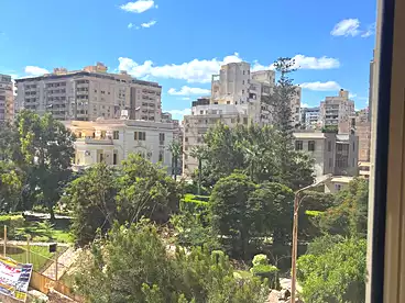 في شارع عبد السلام عارف، سابا باشا، 185 متر