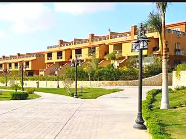 For sale in Pyramids Walk Compound - Wadi Degla, Compounds in 6 October, 250 sqm