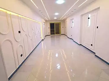 Apartments For sale in Khaled Ibn El Waleed St., Miami, 170 sqm
