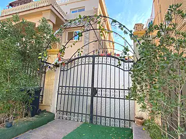 شقق للإيجار في مناطق فرعية بمدينة الشيخ زايد، الشيخ زايد، 220 متر