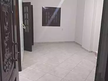 شقق للبيع في شارع كورنيش النيل، حدائق حلوان، 100 متر