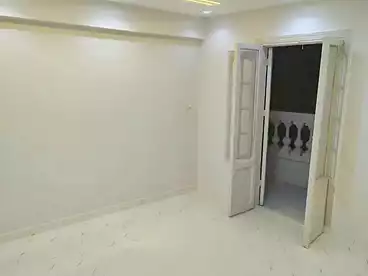 عقارات للبيع في شارع القاعدة، البيطاش، 140 متر