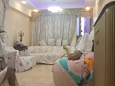 شقق للبيع في شارع قنال المحمودية البحري، محرم بك، 80 متر